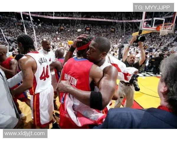 现代篮球核心博弈点,热火活塞太阳进攻套路解析