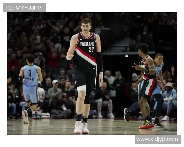 拓媒：克林根现在有点像艾顿 赛季初很努力一到赛季中期就磨洋工